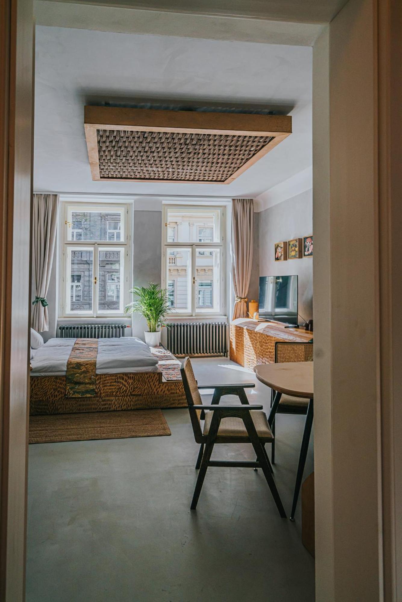 Apartahotel Bohemian Experience *